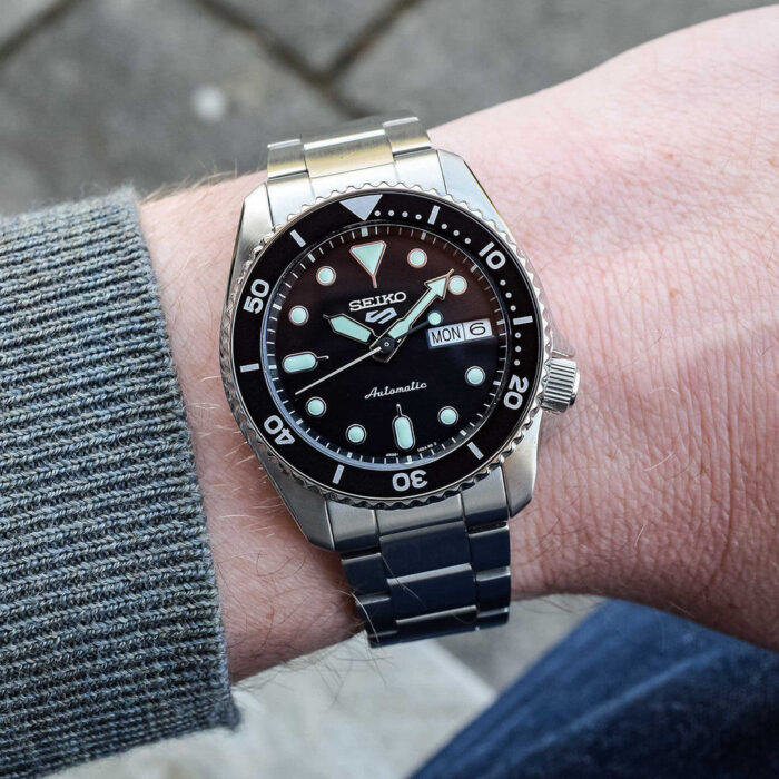 Seiko 5 Sports SKX Automatic Black Dial Silver Steel Strap Watch For Men - SRPK29K1 - Image 9